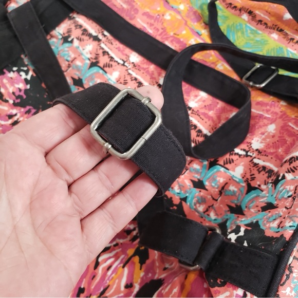 Women’s Volcom Backpack - Picture 6 of 8